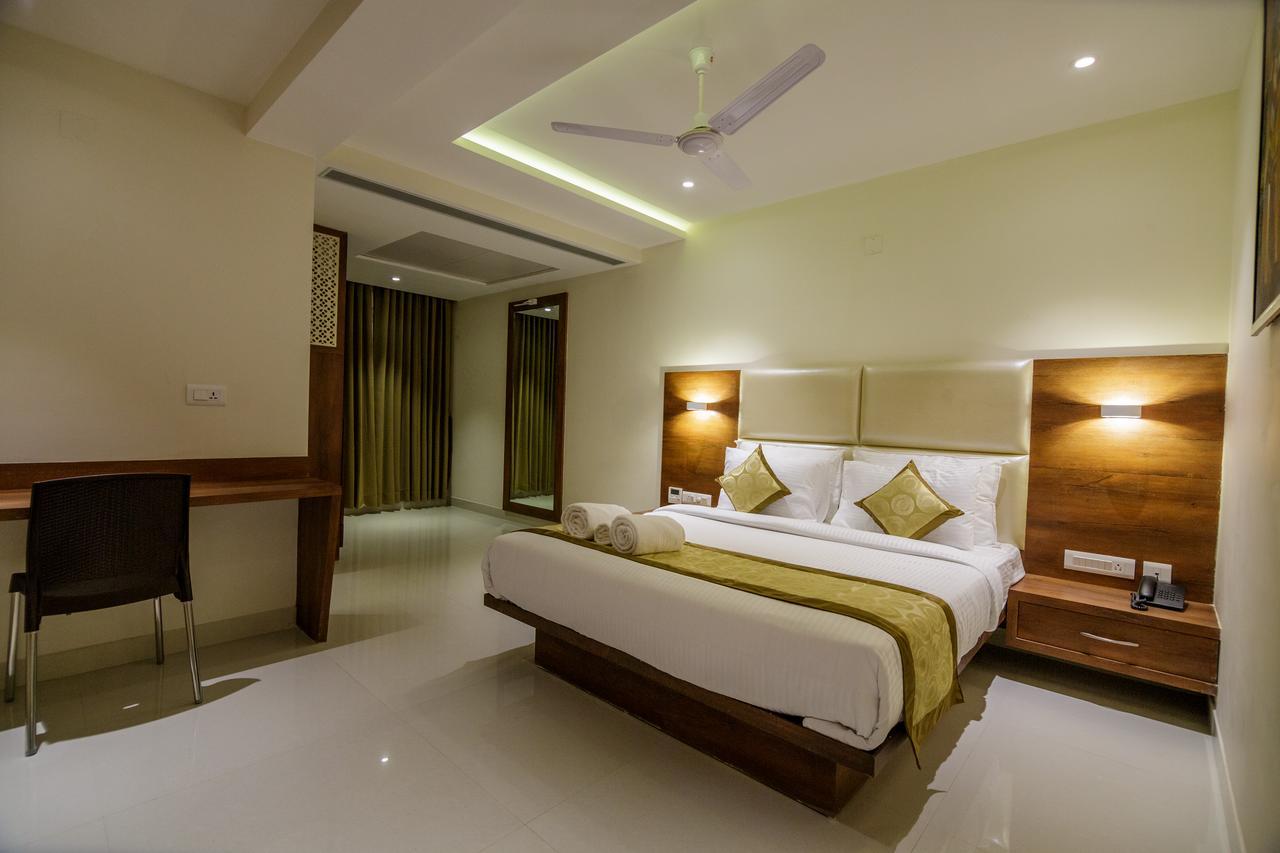 Hotel Tranquil Маніпала Екстер'єр фото